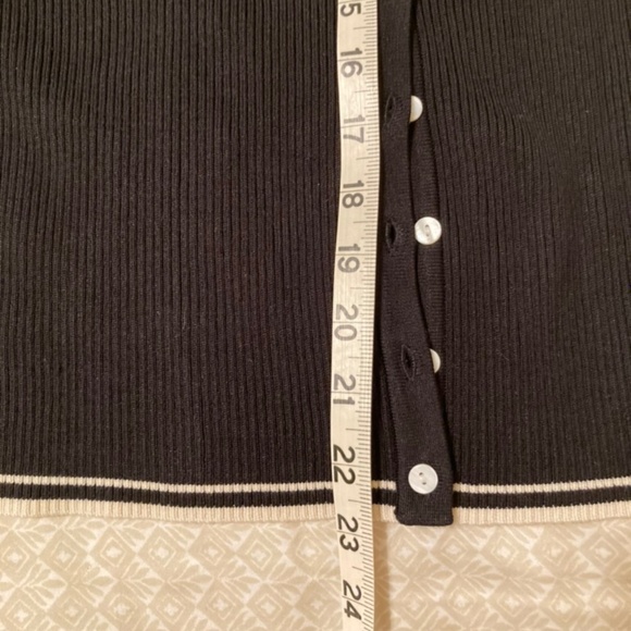 NWT Black Silk Blend Cardigan Set With Off-white Trim Size M - Picture 10 of 13